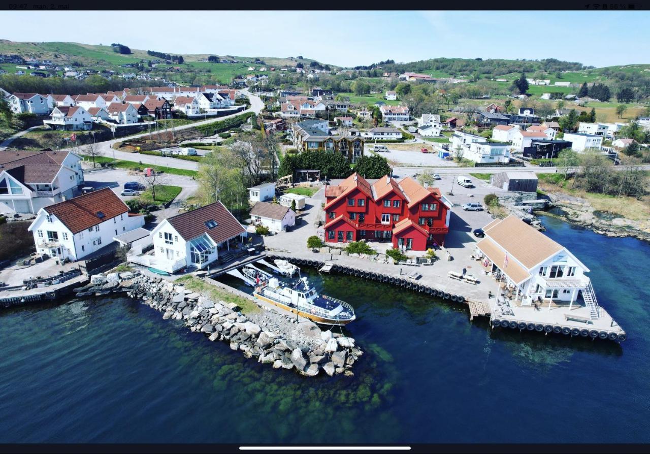 Sjoberg Hotell Og Ferie Leiligheter Osthusvik Экстерьер фото