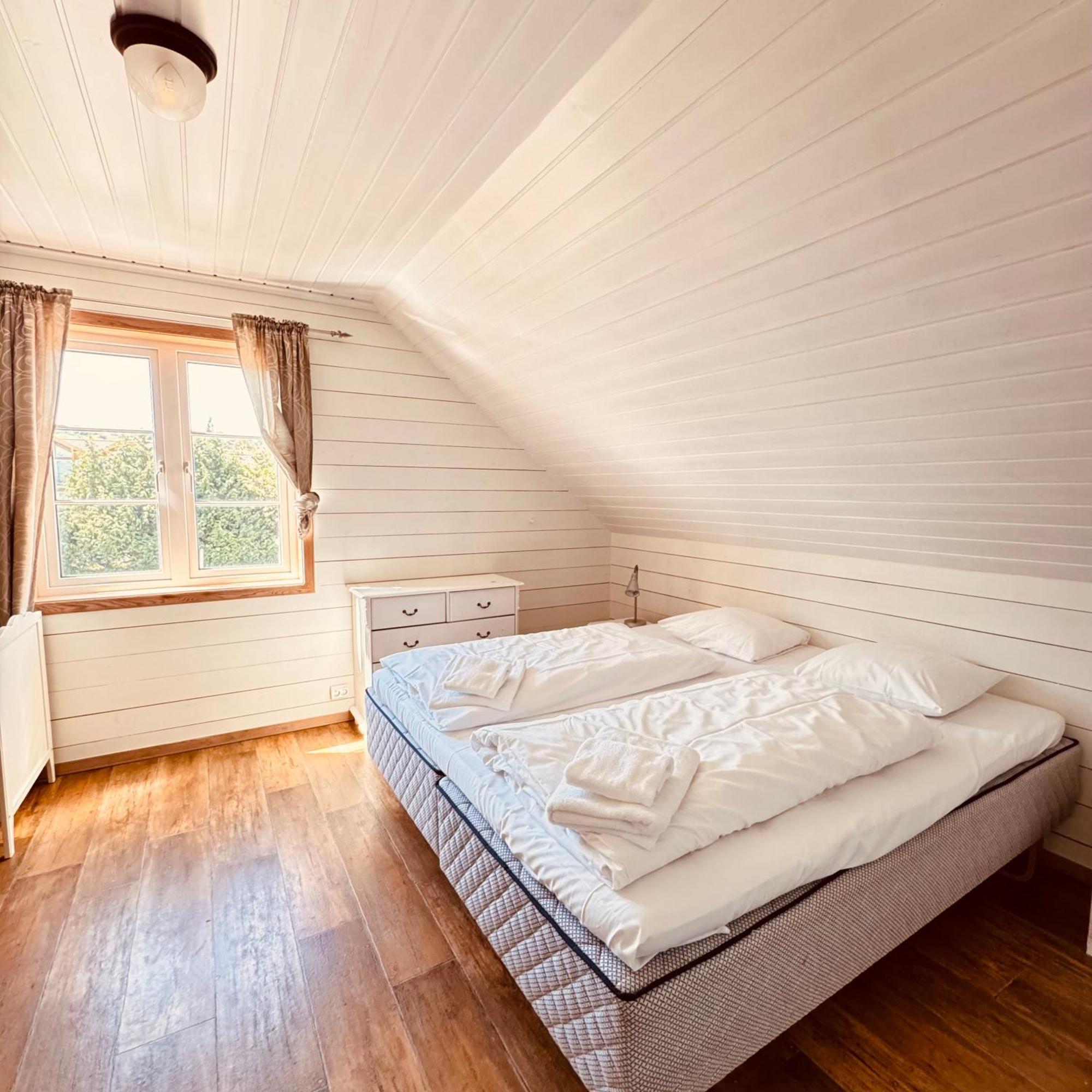 Sjoberg Hotell Og Ferie Leiligheter Osthusvik Экстерьер фото
